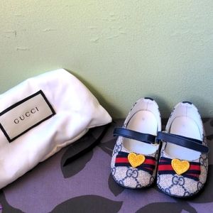 Gucci Toddler Shoes, never worn with Bag, size 19 (3.5/4 US)